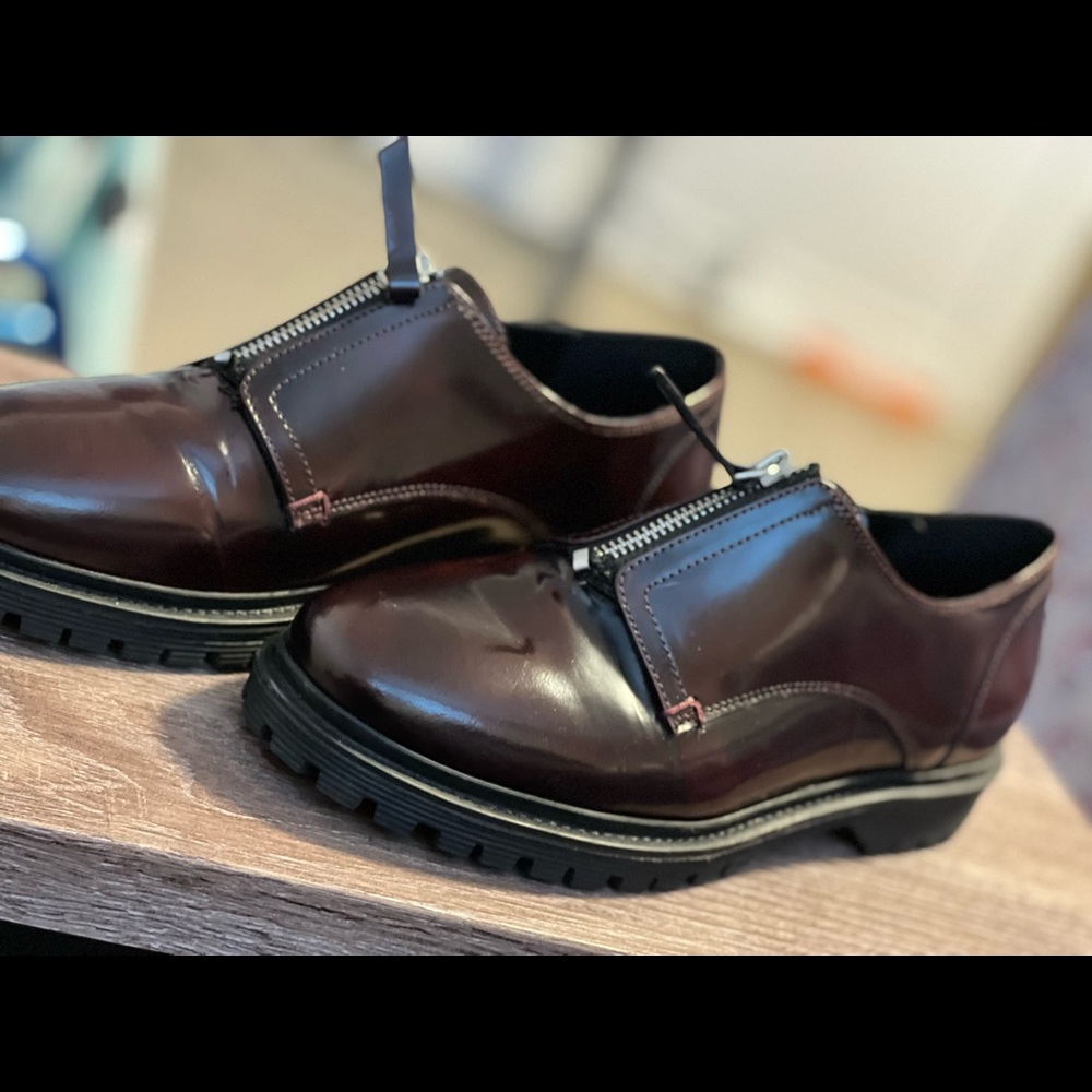 Shoes - Picture 8 of 8